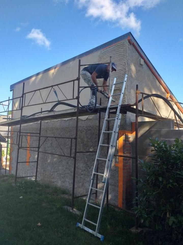 Ravalement de façade Croisilles